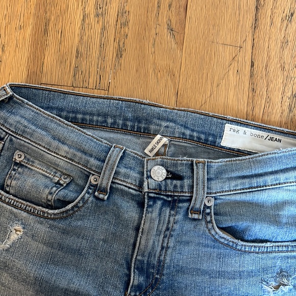 Rag & Bone Size 25 Light Washed Ripped Jeans - Picture 2 of 6